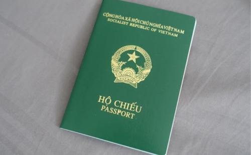 Hướng dẫn bạn đọc về thủ tục đổi hộ chiếu hết hạn